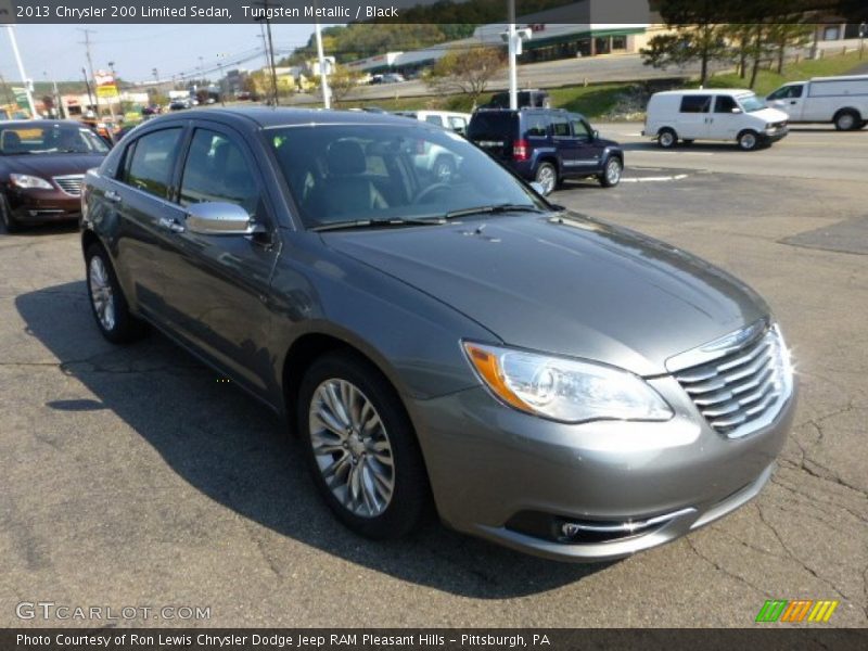 Tungsten Metallic / Black 2013 Chrysler 200 Limited Sedan