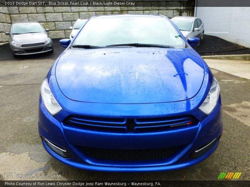  2013 Dart SXT Blue Streak Pearl Coat