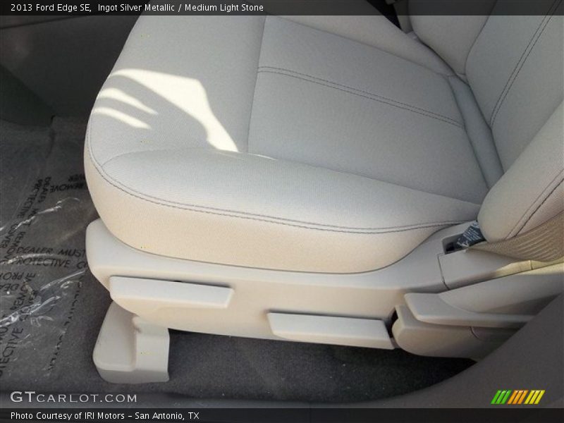 Ingot Silver Metallic / Medium Light Stone 2013 Ford Edge SE