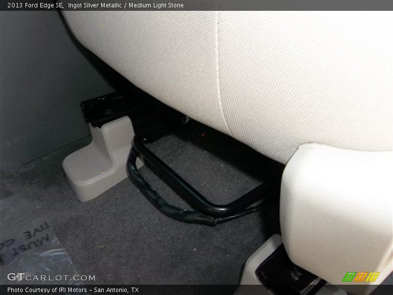 Ingot Silver Metallic / Medium Light Stone 2013 Ford Edge SE
