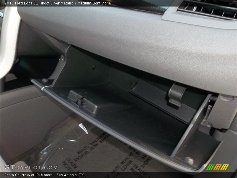 Ingot Silver Metallic / Medium Light Stone 2013 Ford Edge SE