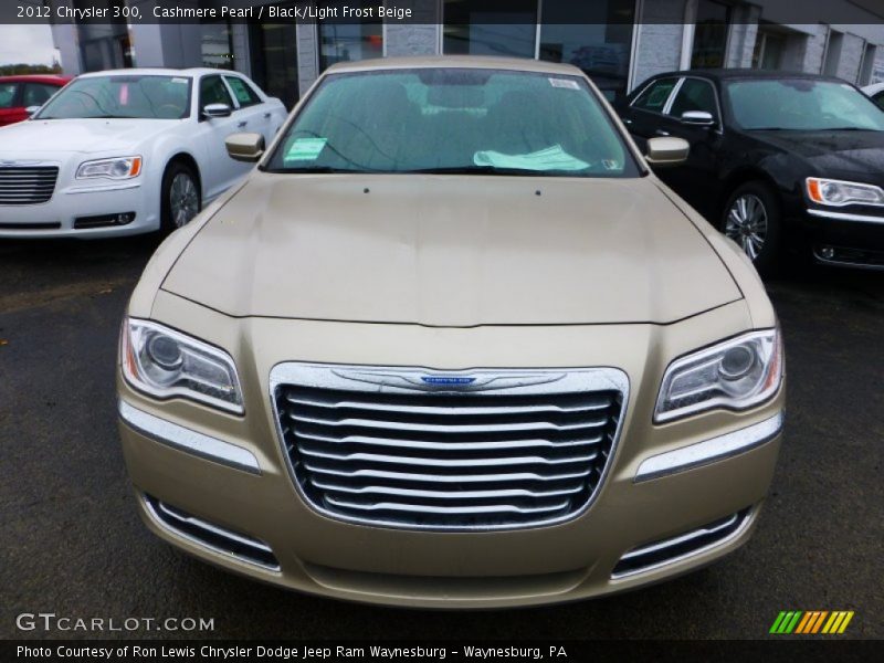 Cashmere Pearl / Black/Light Frost Beige 2012 Chrysler 300