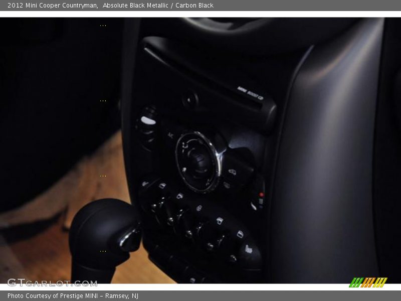 Absolute Black Metallic / Carbon Black 2012 Mini Cooper Countryman
