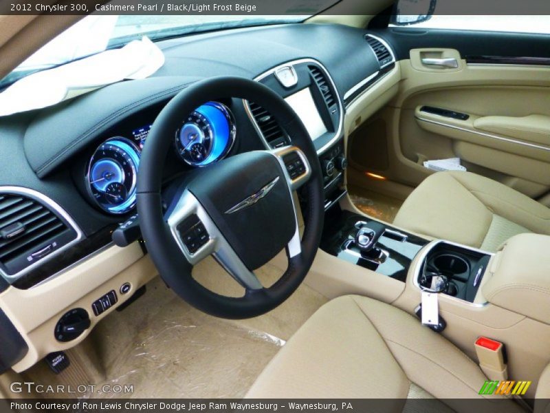Cashmere Pearl / Black/Light Frost Beige 2012 Chrysler 300