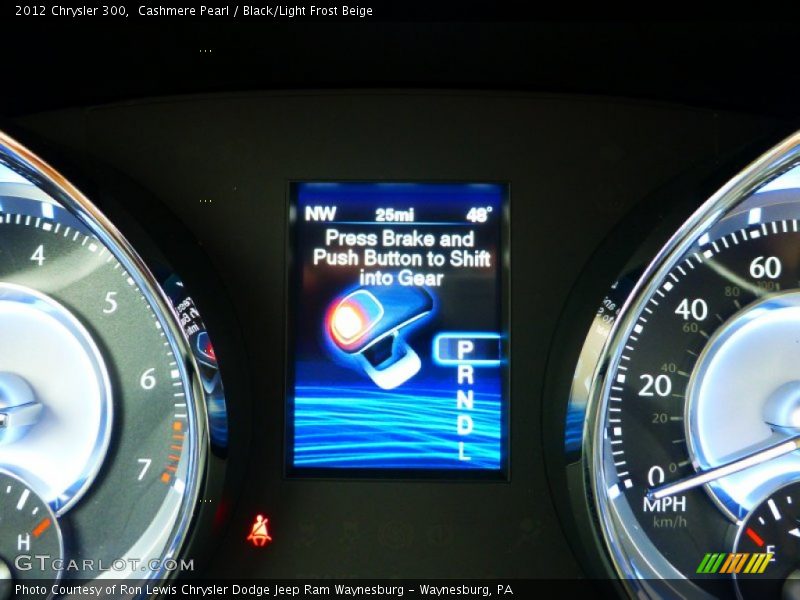 Cashmere Pearl / Black/Light Frost Beige 2012 Chrysler 300