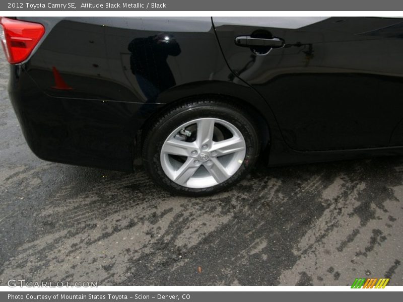 Attitude Black Metallic / Black 2012 Toyota Camry SE