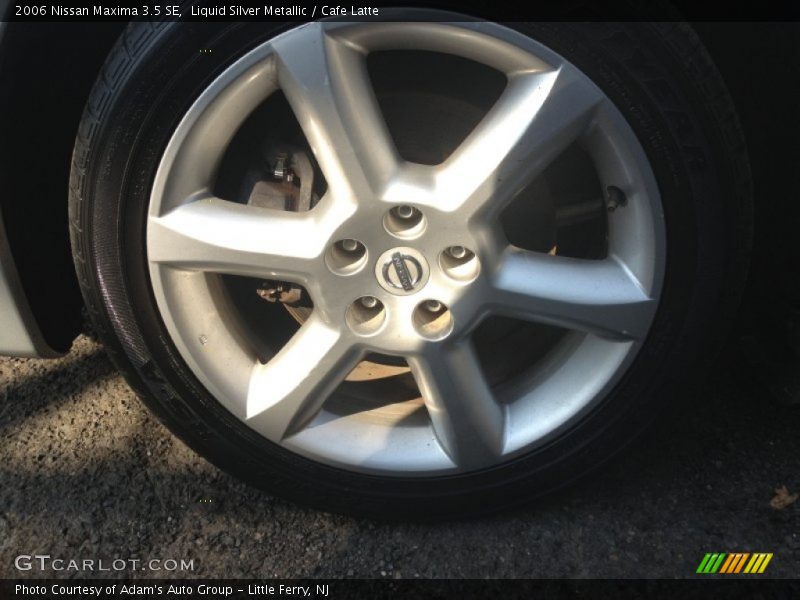 Liquid Silver Metallic / Cafe Latte 2006 Nissan Maxima 3.5 SE