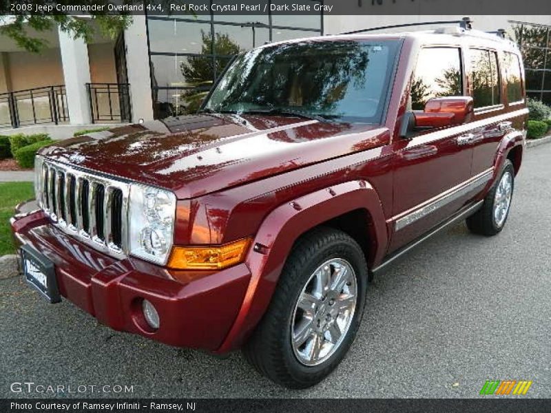 Front 3/4 View of 2008 Commander Overland 4x4