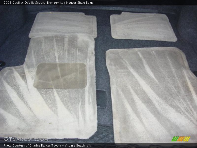 Bronzemist / Neutral Shale Beige 2003 Cadillac DeVille Sedan