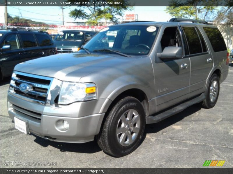Vapor Silver Metallic / Charcoal Black 2008 Ford Expedition XLT 4x4