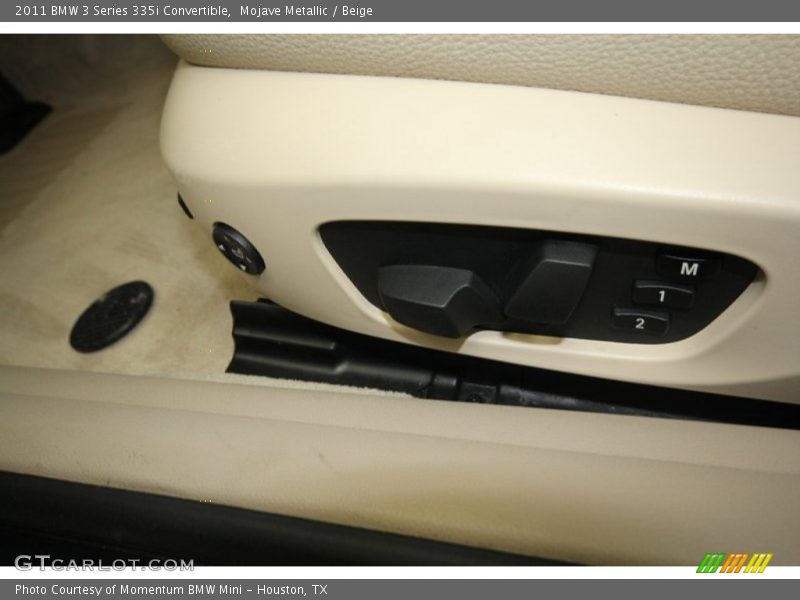 Controls of 2011 3 Series 335i Convertible