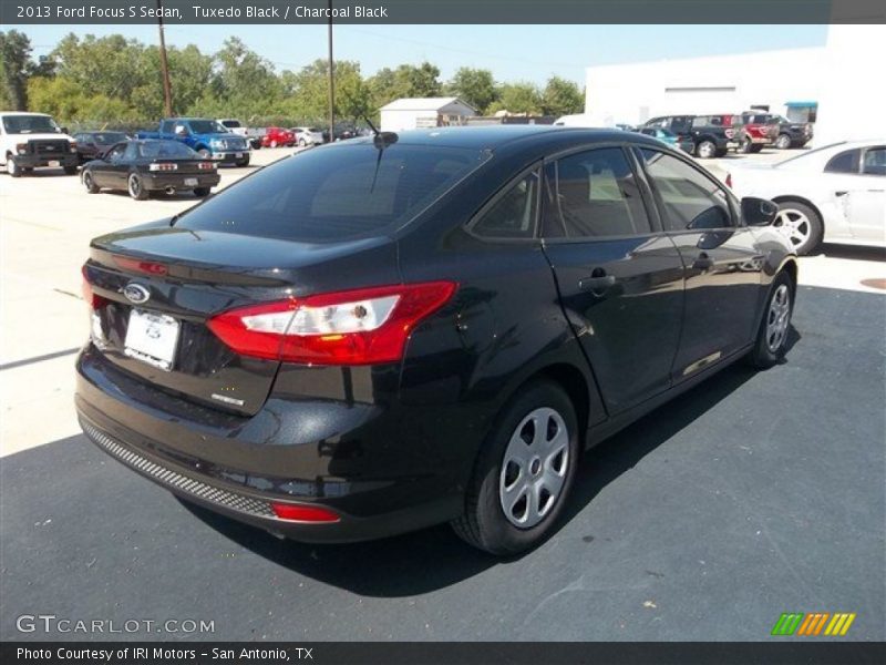 Tuxedo Black / Charcoal Black 2013 Ford Focus S Sedan