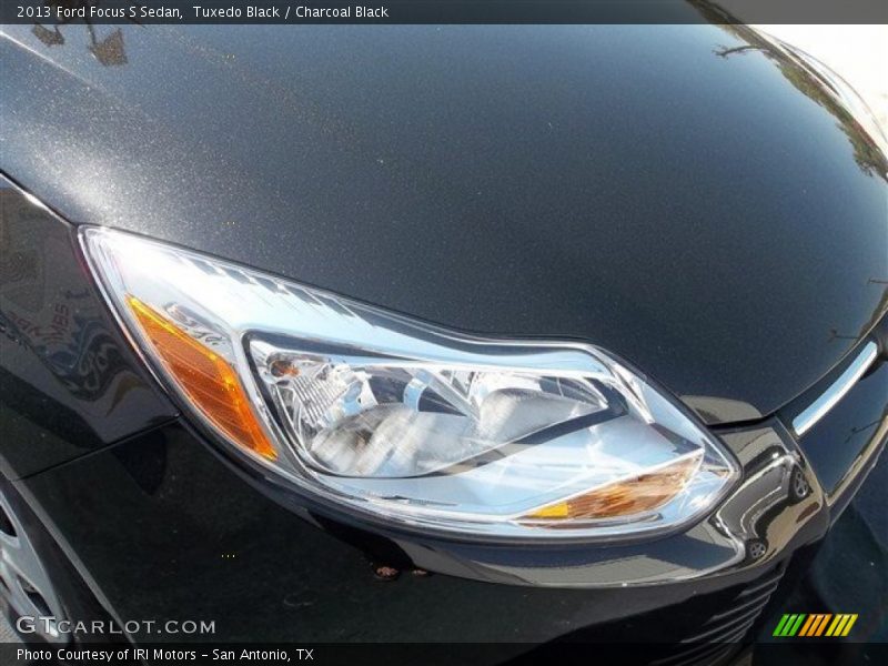 Tuxedo Black / Charcoal Black 2013 Ford Focus S Sedan