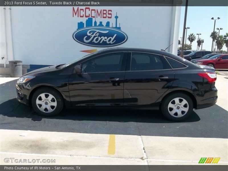 Tuxedo Black / Charcoal Black 2013 Ford Focus S Sedan