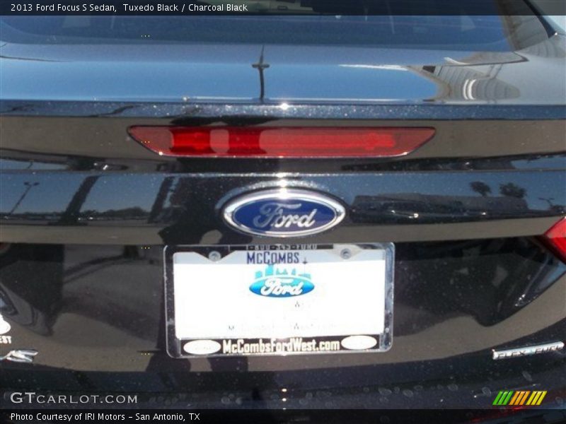Tuxedo Black / Charcoal Black 2013 Ford Focus S Sedan