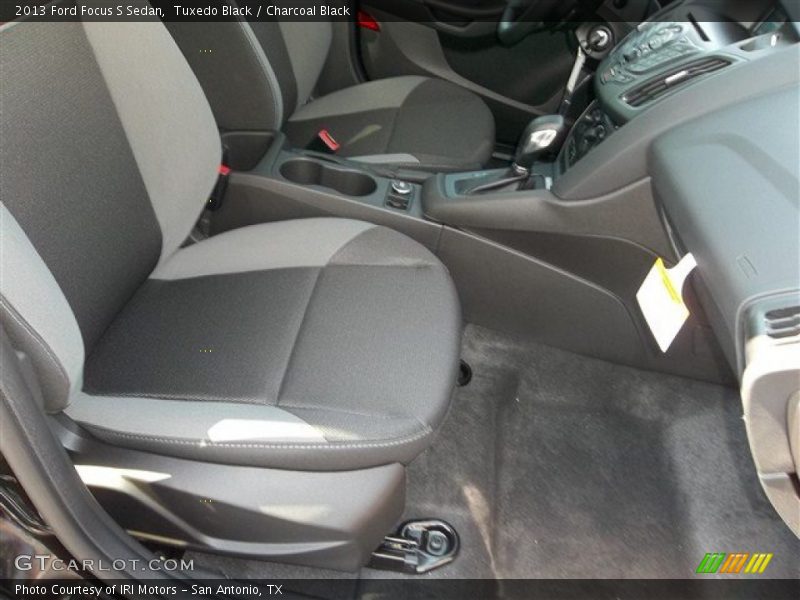Tuxedo Black / Charcoal Black 2013 Ford Focus S Sedan