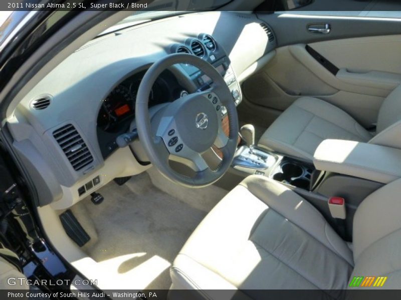 Super Black / Blond 2011 Nissan Altima 2.5 SL