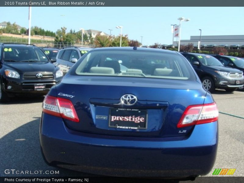 Blue Ribbon Metallic / Ash Gray 2010 Toyota Camry LE
