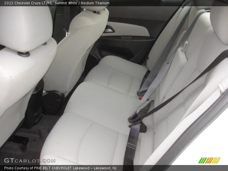 Summit White / Medium Titanium 2013 Chevrolet Cruze LT/RS