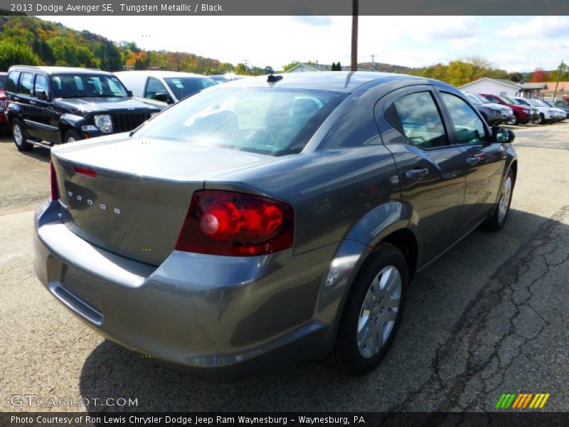 Tungsten Metallic / Black 2013 Dodge Avenger SE