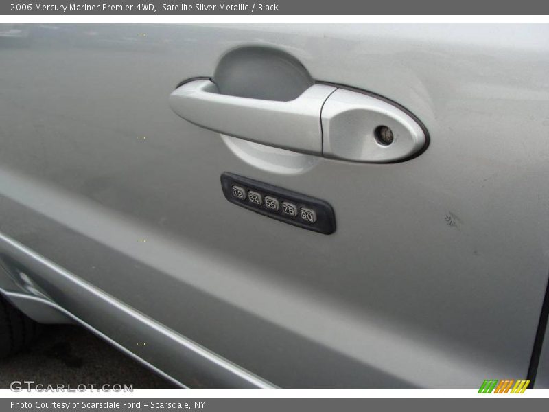 Satellite Silver Metallic / Black 2006 Mercury Mariner Premier 4WD