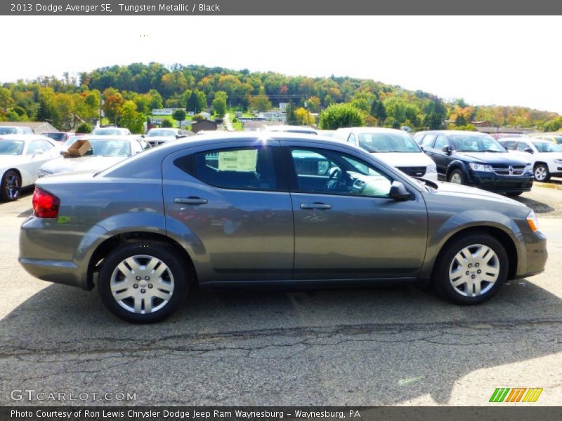 Tungsten Metallic / Black 2013 Dodge Avenger SE