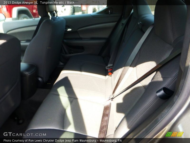 Tungsten Metallic / Black 2013 Dodge Avenger SE