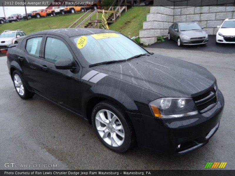 Front 3/4 View of 2012 Avenger R/T