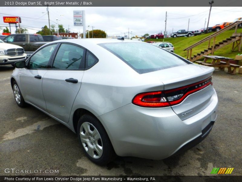 Bright Silver Metallic / Black 2013 Dodge Dart SE