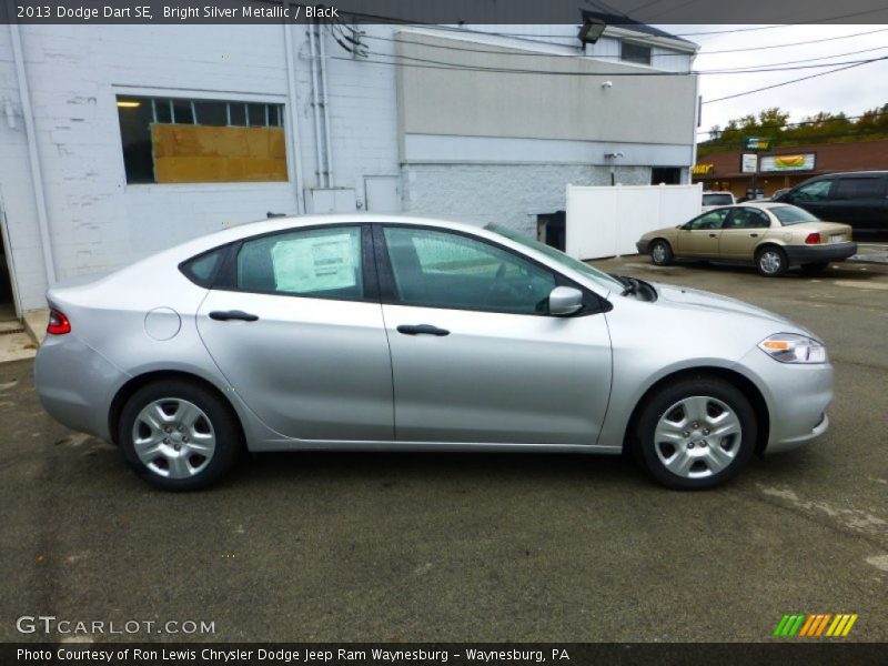 Bright Silver Metallic / Black 2013 Dodge Dart SE