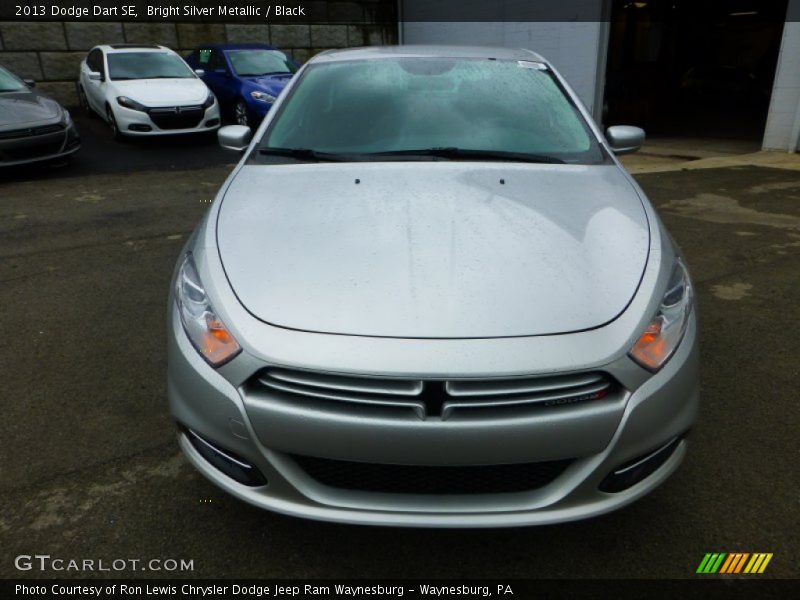 Bright Silver Metallic / Black 2013 Dodge Dart SE
