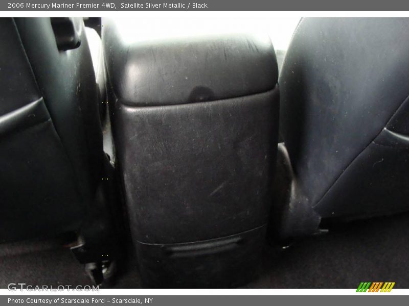 Satellite Silver Metallic / Black 2006 Mercury Mariner Premier 4WD