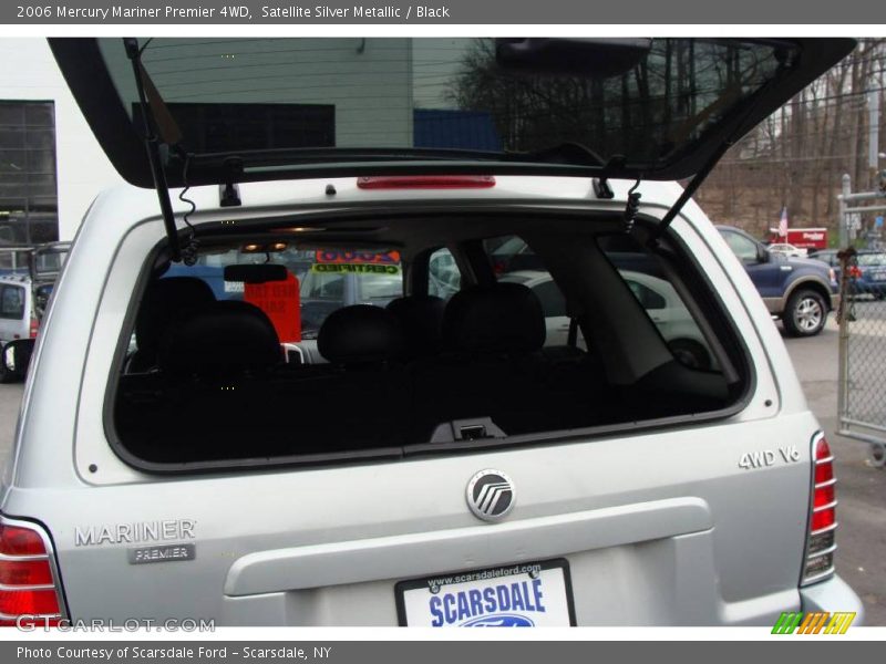 Satellite Silver Metallic / Black 2006 Mercury Mariner Premier 4WD