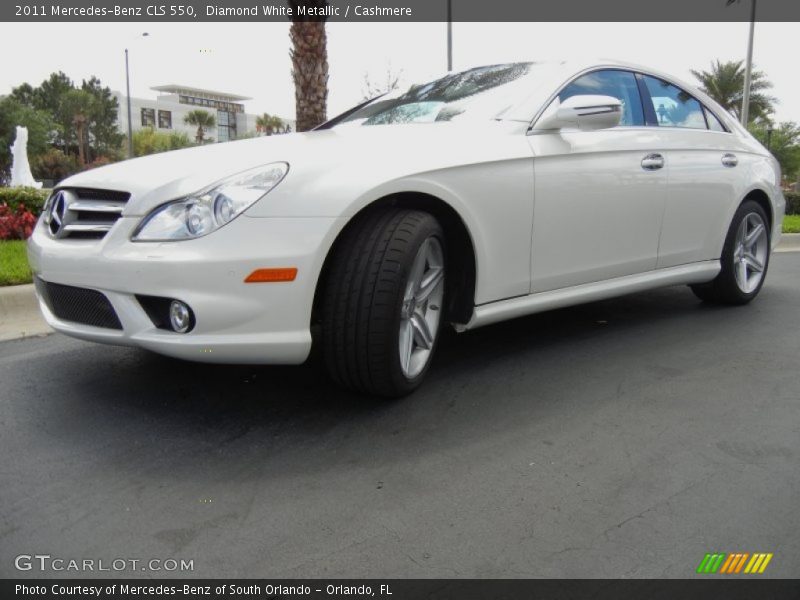 Diamond White Metallic / Cashmere 2011 Mercedes-Benz CLS 550