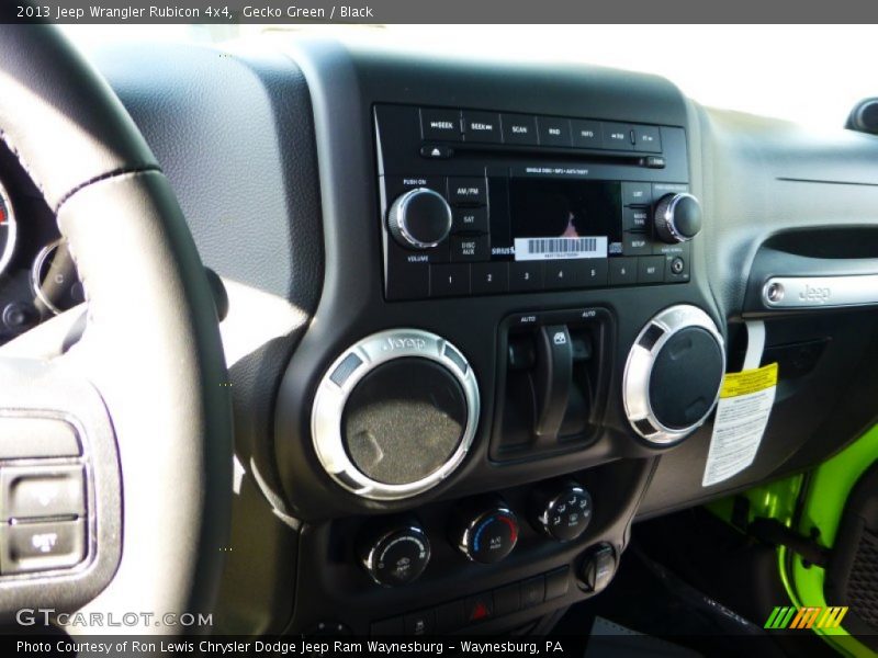 Gecko Green / Black 2013 Jeep Wrangler Rubicon 4x4