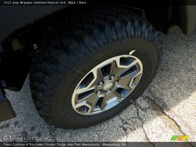 Black / Black 2013 Jeep Wrangler Unlimited Rubicon 4x4