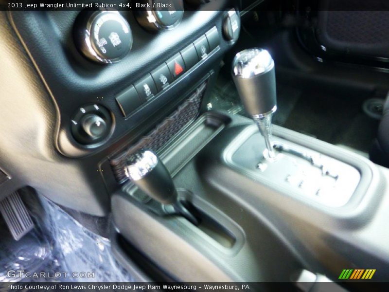 Black / Black 2013 Jeep Wrangler Unlimited Rubicon 4x4