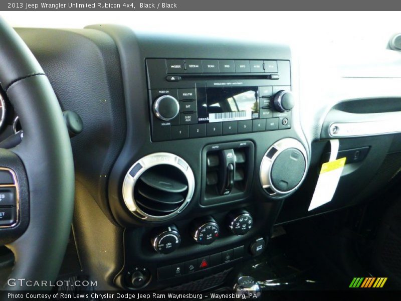 Black / Black 2013 Jeep Wrangler Unlimited Rubicon 4x4