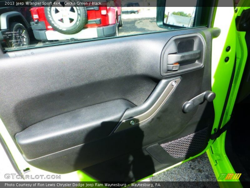 Gecko Green / Black 2013 Jeep Wrangler Sport 4x4