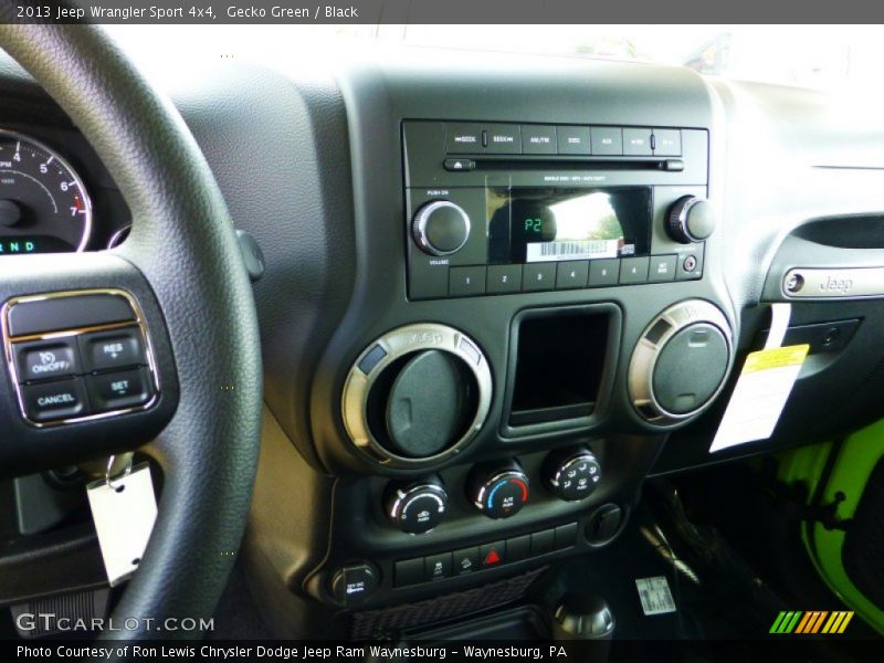 Gecko Green / Black 2013 Jeep Wrangler Sport 4x4
