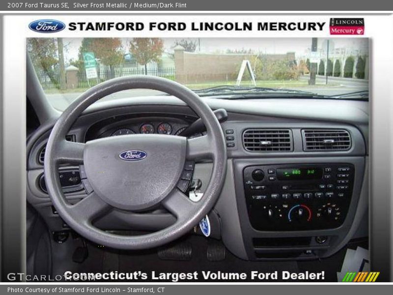 Silver Frost Metallic / Medium/Dark Flint 2007 Ford Taurus SE