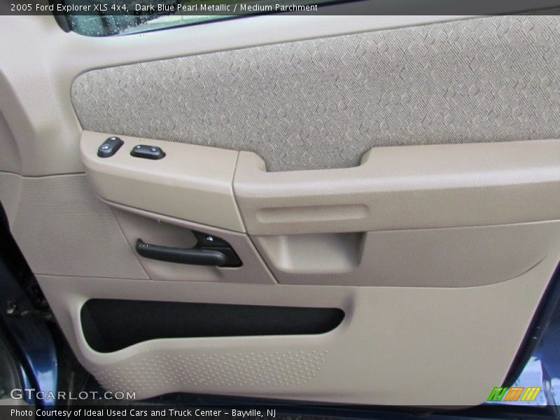 Dark Blue Pearl Metallic / Medium Parchment 2005 Ford Explorer XLS 4x4