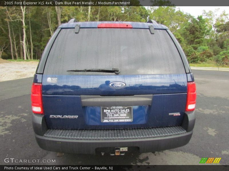 Dark Blue Pearl Metallic / Medium Parchment 2005 Ford Explorer XLS 4x4