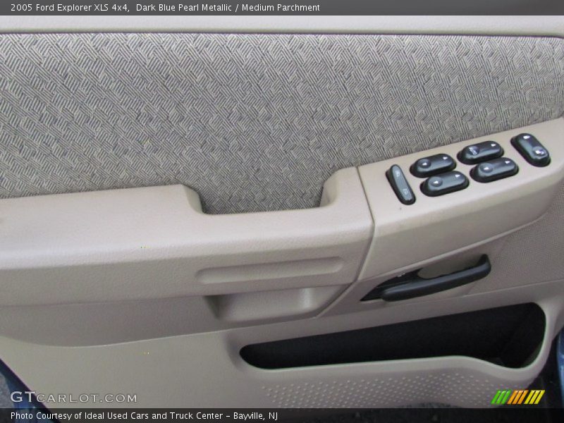 Dark Blue Pearl Metallic / Medium Parchment 2005 Ford Explorer XLS 4x4
