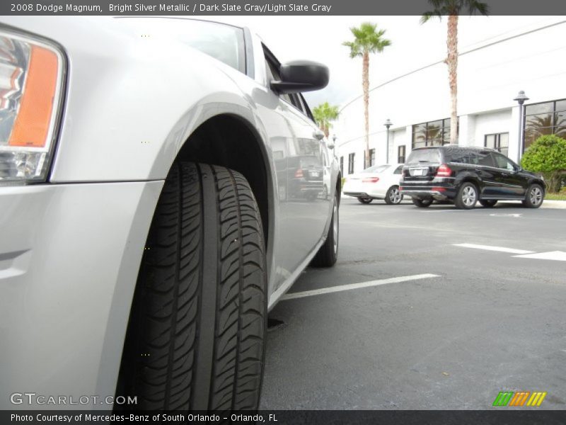 Bright Silver Metallic / Dark Slate Gray/Light Slate Gray 2008 Dodge Magnum