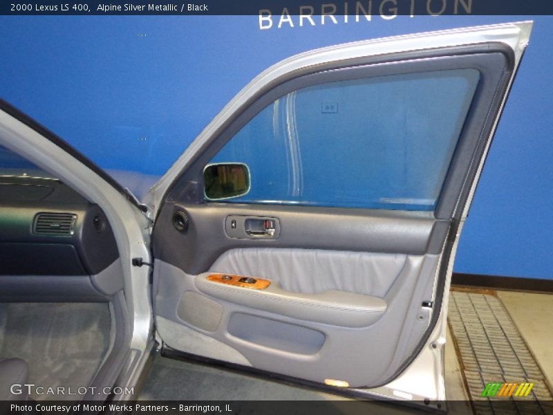Alpine Silver Metallic / Black 2000 Lexus LS 400