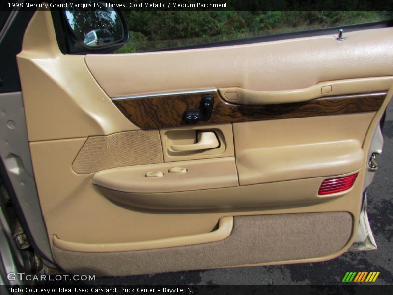 Harvest Gold Metallic / Medium Parchment 1998 Mercury Grand Marquis LS