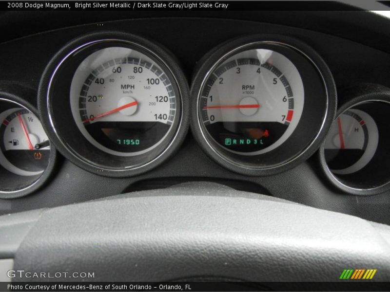 Bright Silver Metallic / Dark Slate Gray/Light Slate Gray 2008 Dodge Magnum