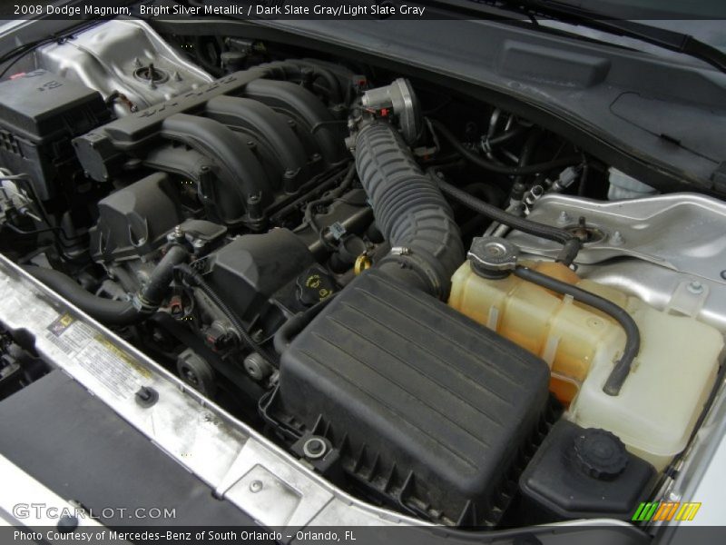 Bright Silver Metallic / Dark Slate Gray/Light Slate Gray 2008 Dodge Magnum