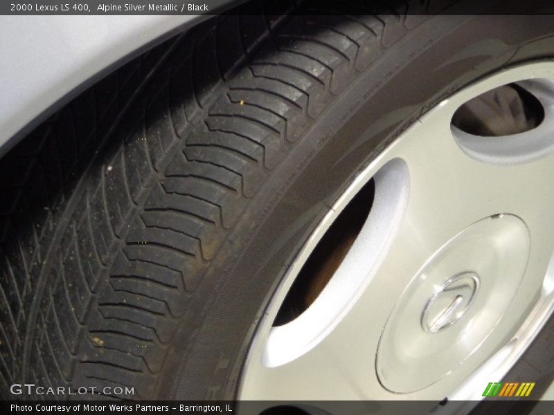 Alpine Silver Metallic / Black 2000 Lexus LS 400